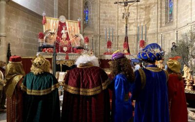 Adoración de SSMM los Reyes Magos al Niño Jesús en San Juan