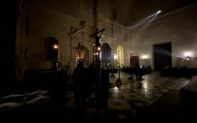 El Vía Crucis, ha puesto punto y final al acto de veneración al Cristo de la Esperanza