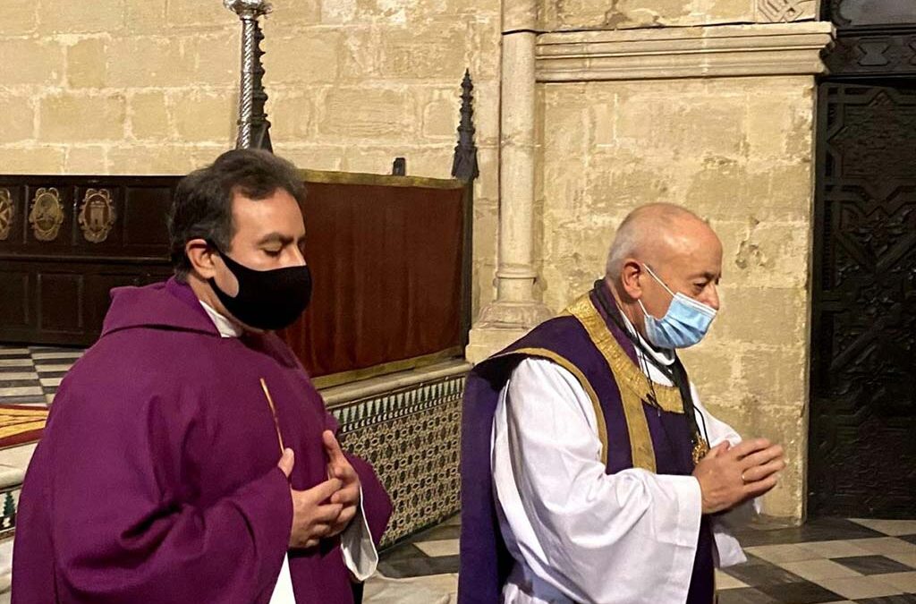 Una Oración por el restablecimiento de nuestro Director Espiritual el Padre Osborne