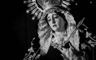 Besamano de Ntra. Señora de las Lágrimas 2014