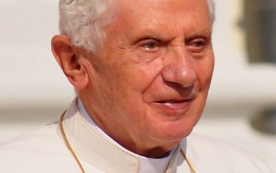 La Hermandad se une a la Misa por el Papa Benedicto en la Catedral y no habrá Misa mañana en San Juan