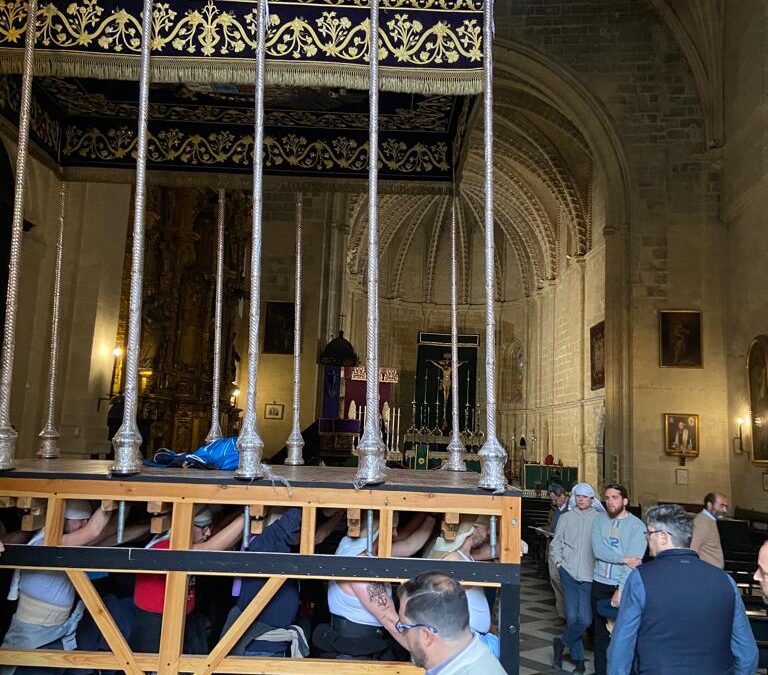 Esta tarde a las 17.30 horas en San Juan segundo ensayo de costaleros del paso de palio