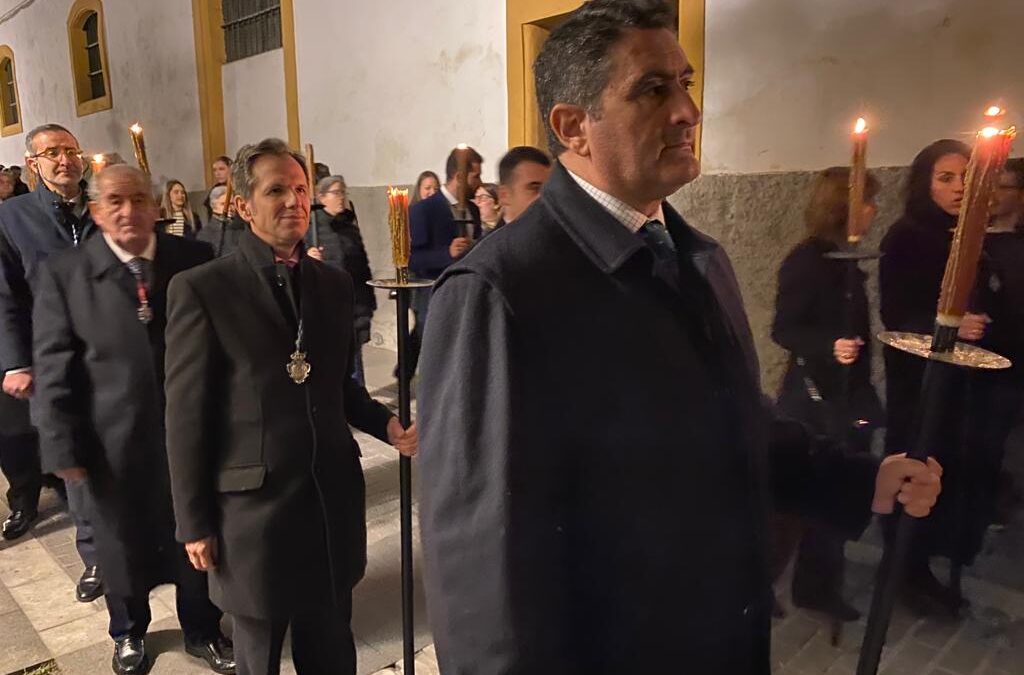 Nuestra Hermandad acompaña a la de la Humildad y Paciencia en el Vía Crucis de la UHH