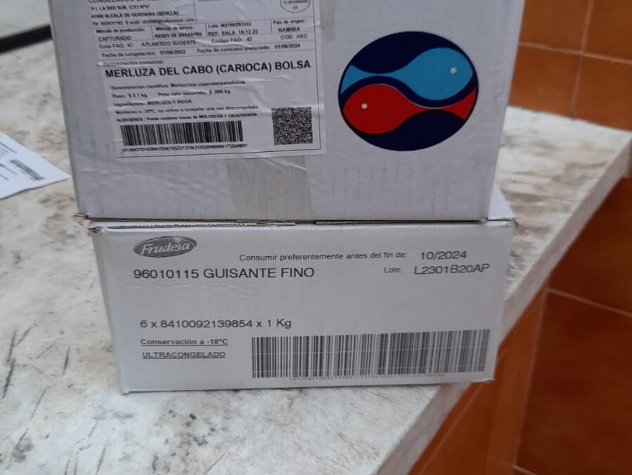 Nueva entrega de alimentos de la Bolsa de Caridad de la Hermandad