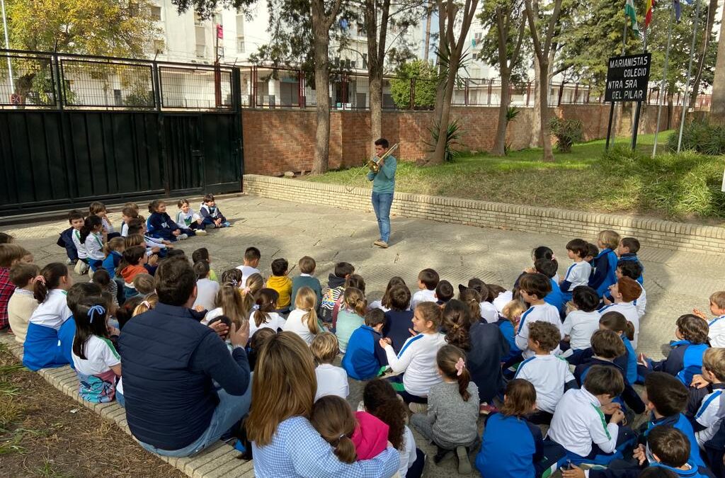Este martes se han celebrado en el Colegio del Pilar los talleres cofrades