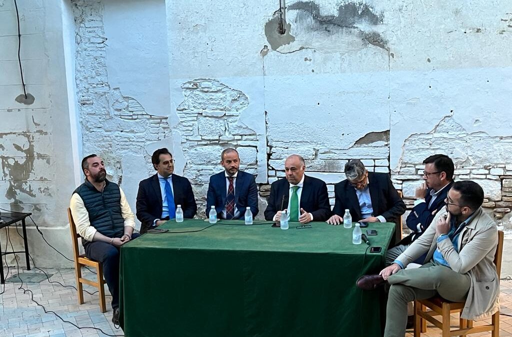Gran éxito de la Mesa Redonda sobre costaleros celebrada en la Hermandad