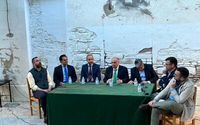 Gran éxito de la Mesa Redonda sobre costaleros celebrada en la Hermandad