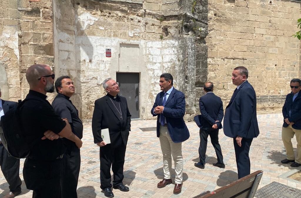 El Obispo conoció también el Pasaje de la Santa Cruz