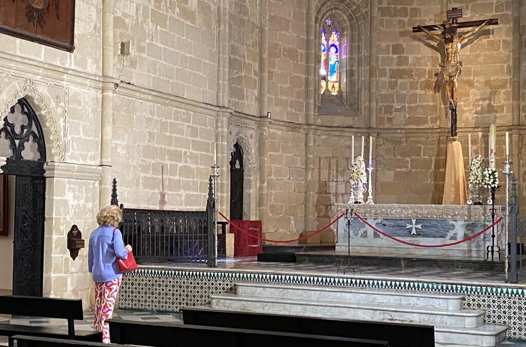 Este lunes día 15 de mayo hemos tenido visita a San Juan de los Caballeros