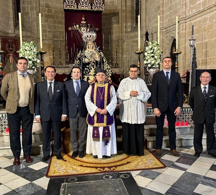 Hoy lunes a las 19.30 horas Misa mensual de la Orden del Santo Sepulcro en San Juan