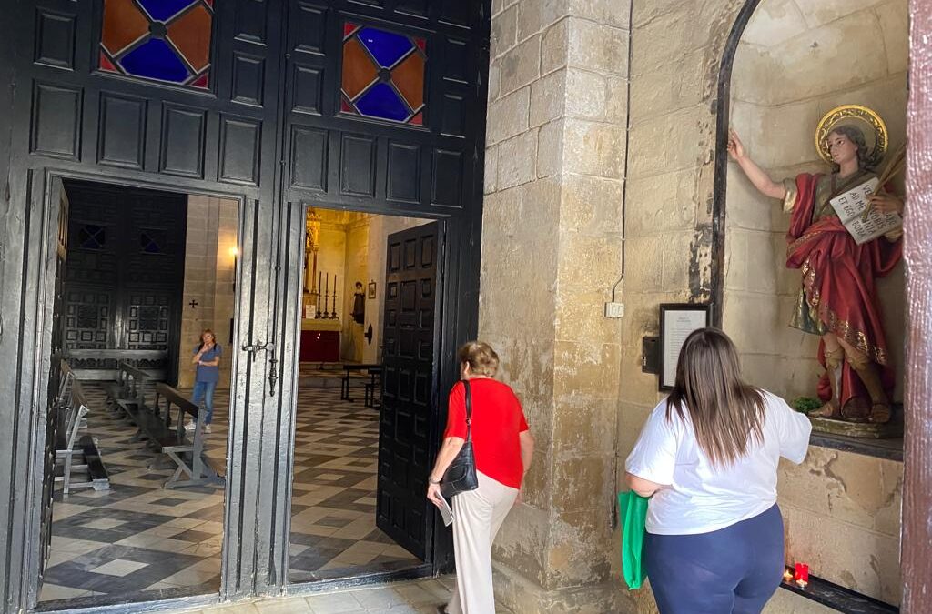 Este lunes 5 de junio hemos tenido visita a San Juan de los Caballeros