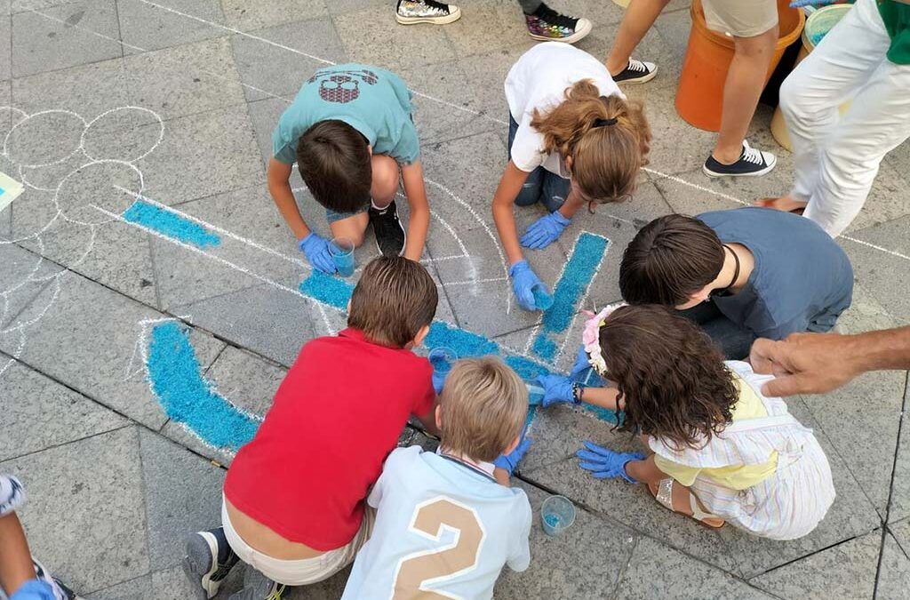 Este sábado 10 a partir de las 20.30 montaremos la alfombra del Corpus