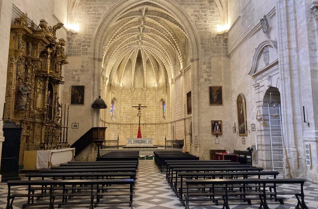 Finalizada la instalación de la nueva iluminación interior de San Juan de los Caballeros