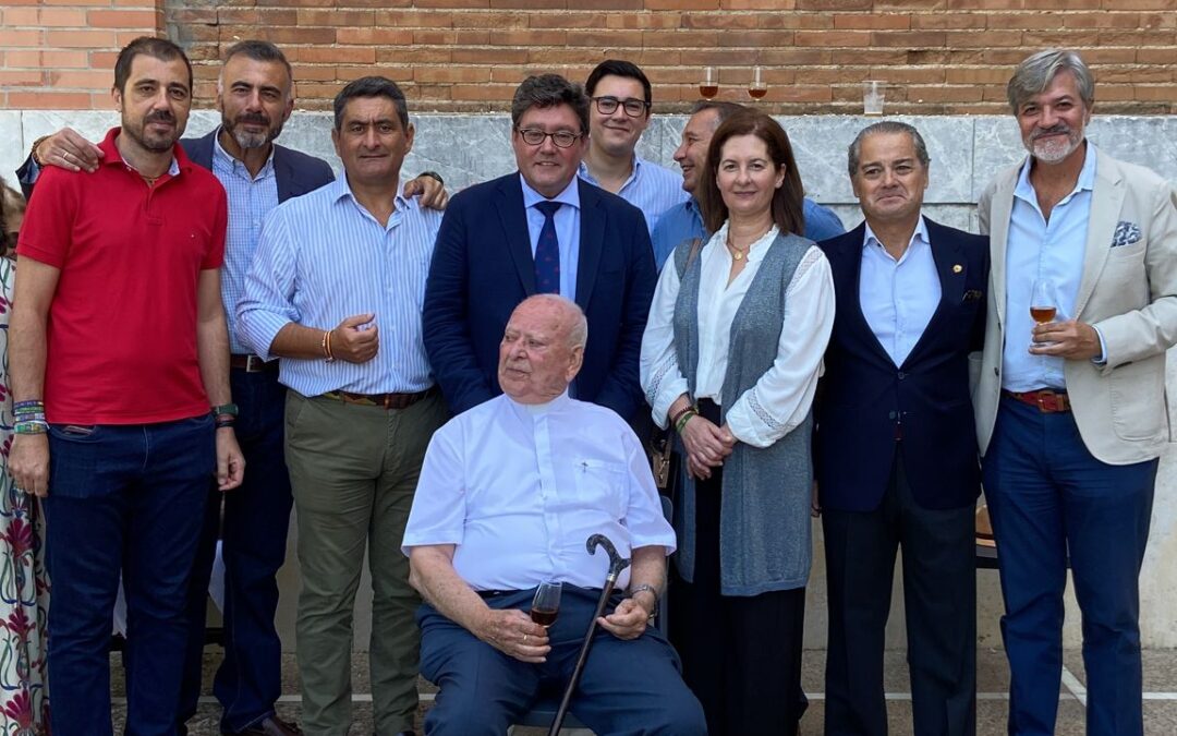 Con nuestro hermano José María Berraquero en el día del Pilar