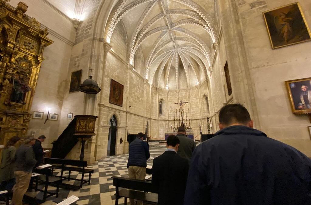 Este jueves día 2 hemos celebrado los Cultos semanales de la Hermandad