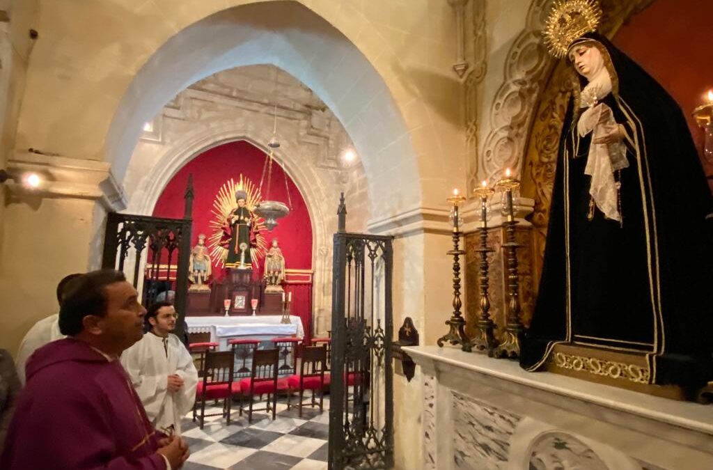 Rezo de la Salve ante Nuestra Señora de las Lágrimas