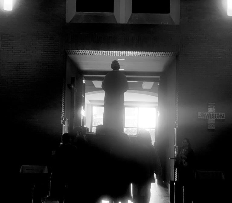 Preparando la Procesión del Beato Chaminade