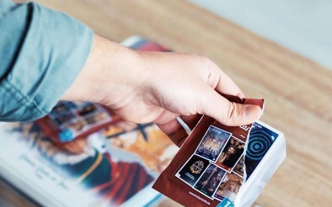 A partir de mañana jueves se pueden adquirir las Holy Cards en la Hermandad