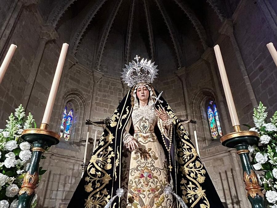 Hoy domingo día 16 a partir de las 10.00 horas Besamanos a la Virgen de las Lágrimas en San Juan