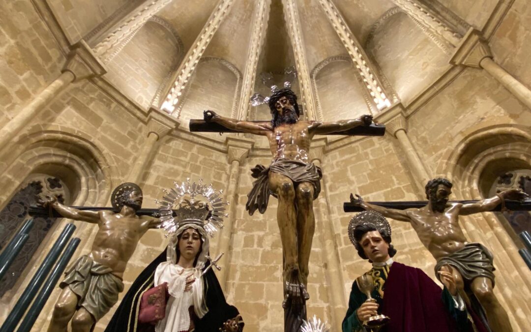 Un gran Altar de Cultos
