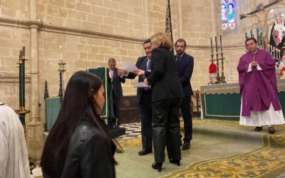 Recepción de nuevos hermanos en la Función Principal