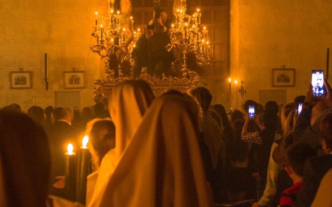 Mañana Jueves de Pasión a las 20.30 horas será el Traslado del Cristo de la Esperanza a su paso
