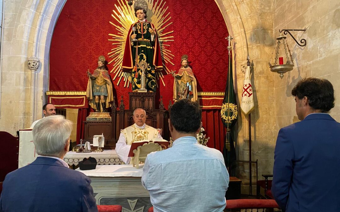 Este lunes 15 de julio hemos celebrado la Misa mensual de la Orden del Santo Sepulcro en San Juan