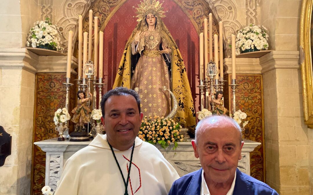 El Padre Osborne nos ha acompañado en la Misa de Hermandad