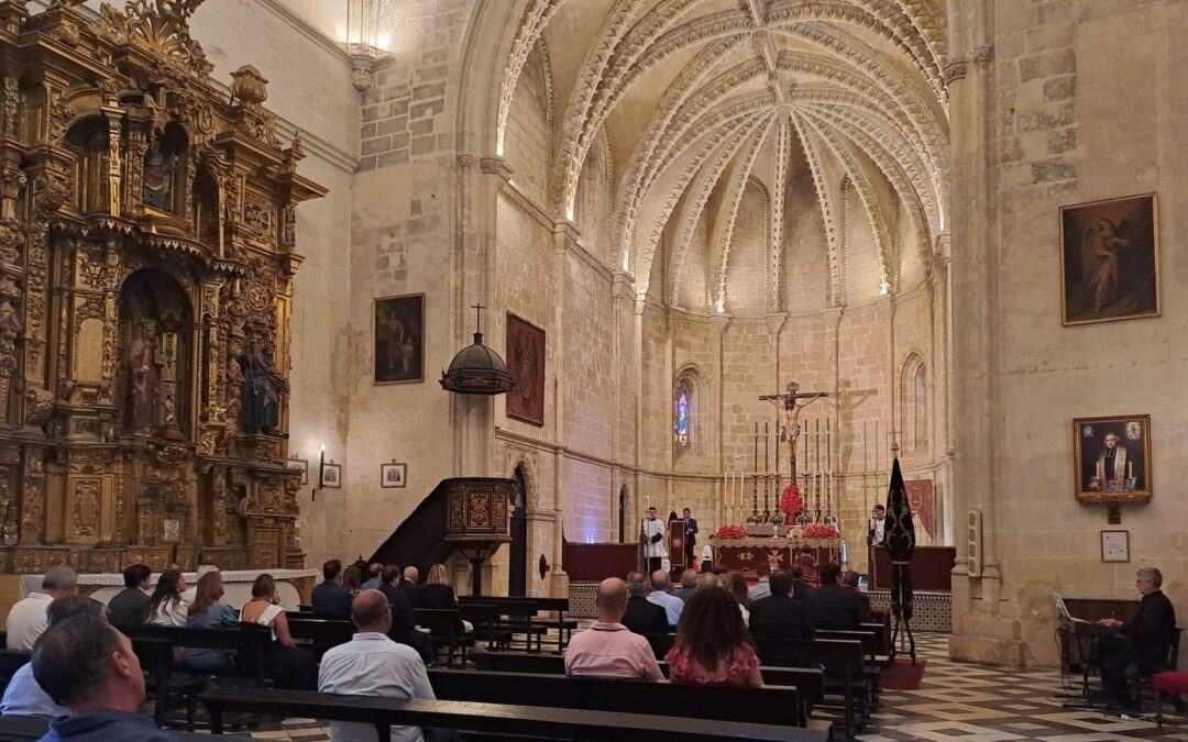 Mañana domingo día 14 nuestra Hermandad celebra la Exaltación de la Cruz a las 12.30 horas en San Juan de los Caballeros