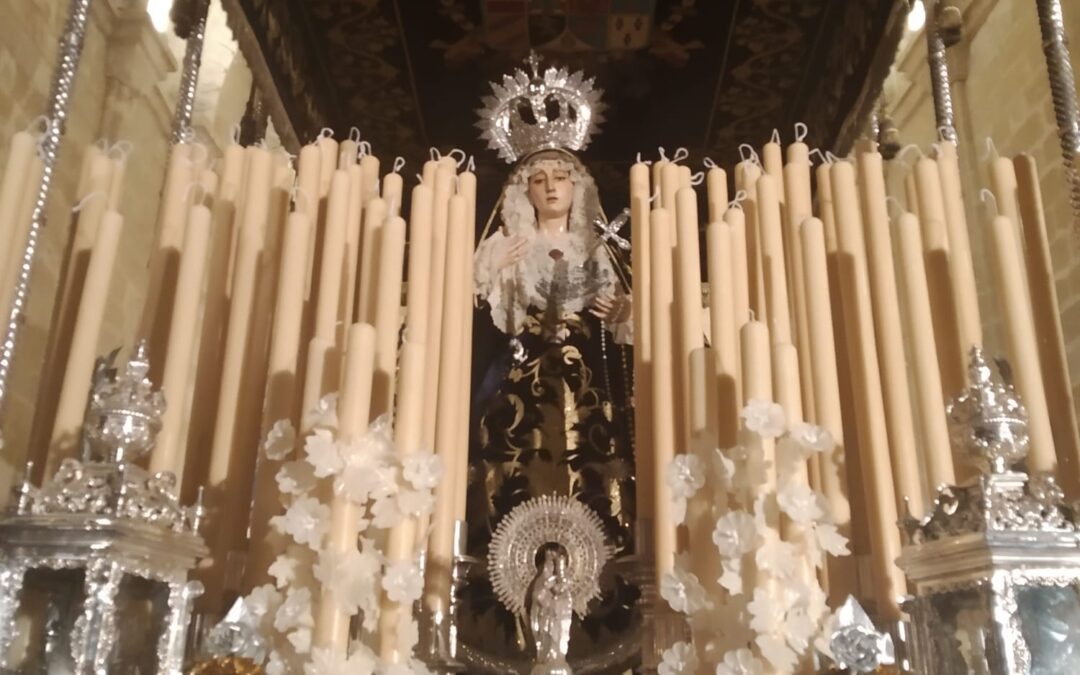Nuestra Señora de las Lágrimas ya se encuentra en su Paso para la Magna del día 19 de octubre