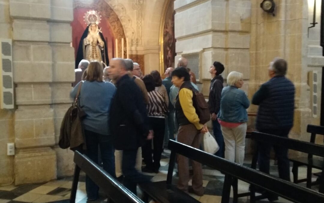 Visita de la Asociación Betilo de El Puerto a San Juan de los Caballeros