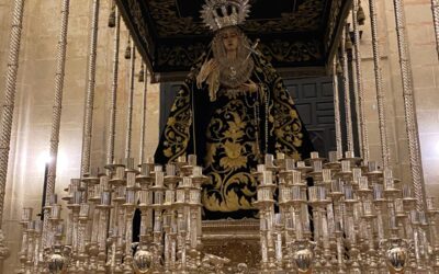 Nuestra Señora de las Lágrimas ya se encuentra en su Paso de Palio