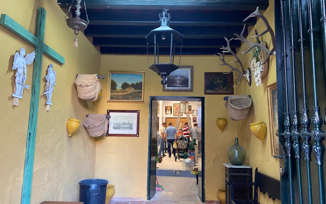 Terminando el nuevo local de la Hermandad