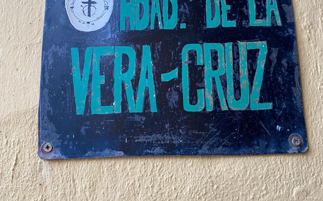 Recordando nuestra historia con el cartel del nuevo local de la Hermandad