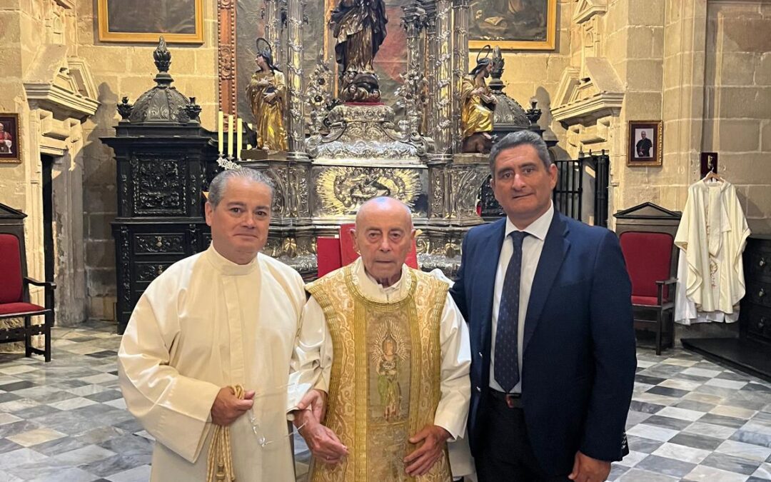 Nuestra Hermandad asiste a la Misa de Despedida del Padre Jose María Osborne SM en el Puerto