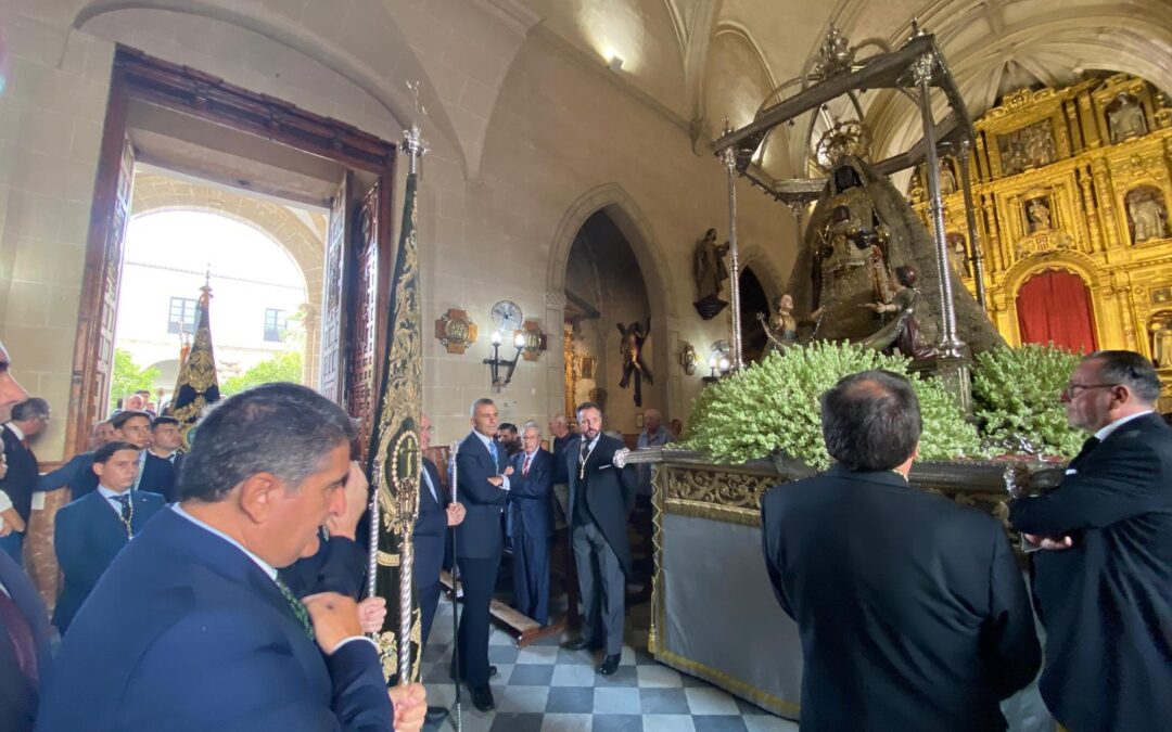 La Hermandad ha acompañado a la Virgen de la Merced un año mas