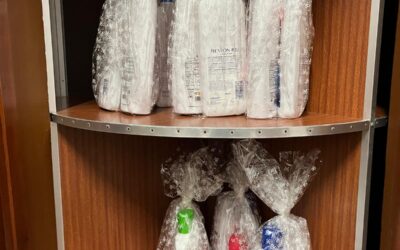 Reparto de regalos a los Conventos de la feligresia