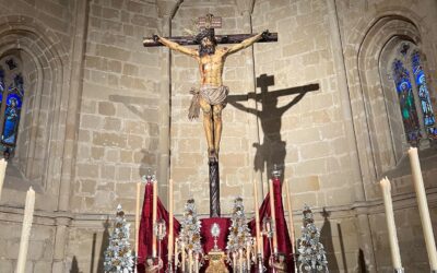 Con el ejercicio del Triduo, dieron comienzo los cultos en honor a la Santa Cruz.